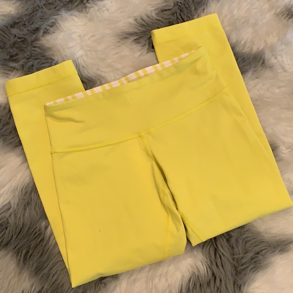Lululemon☀️crop yoga pants - Picture 5 of 12